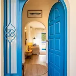 Modern 1br With Pool & Balcony Apartment *