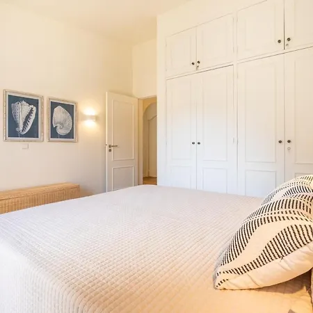 Modern 1br With Pool & Balcony Lägenhet *